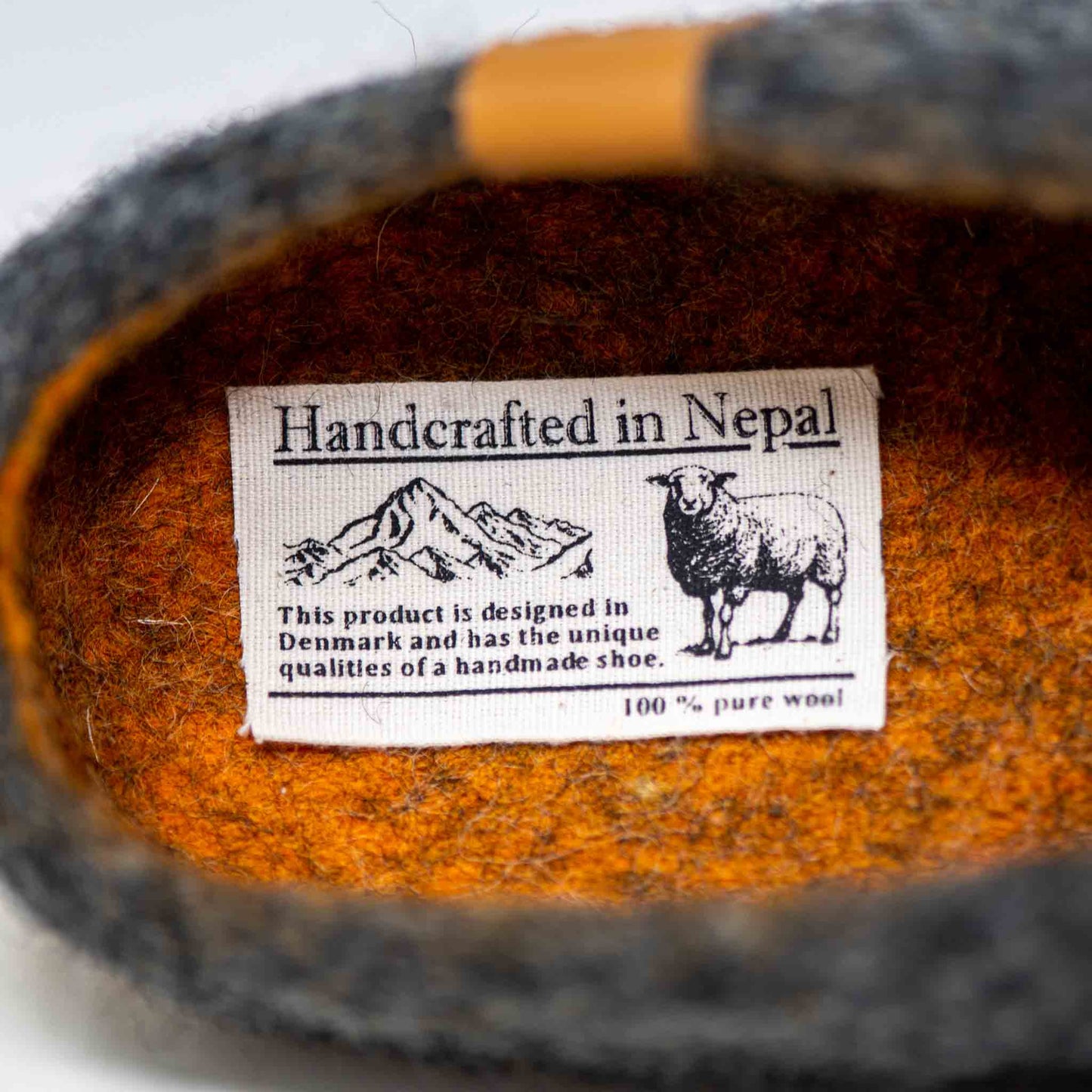 Everest Wool Slipper | Two-Tone - Charcoal / Amber