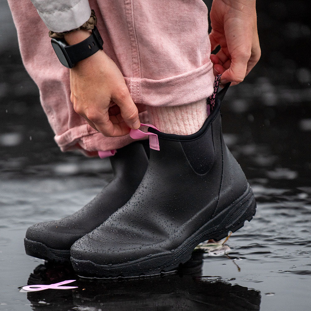 Sky Rubber Rain Boot | Breast Cancer Black - Pink