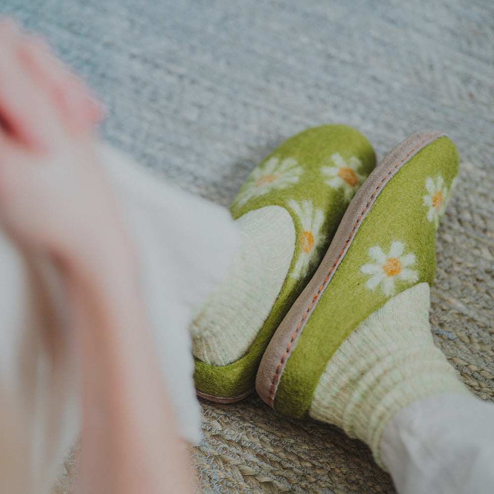 Makalu Wool Slipper | Daisy - Lime