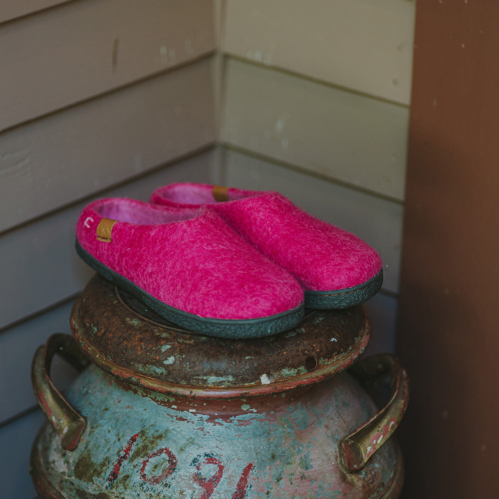 Tibet Wool Slipper | Two-Tone - Bright Pink / Baby Pink