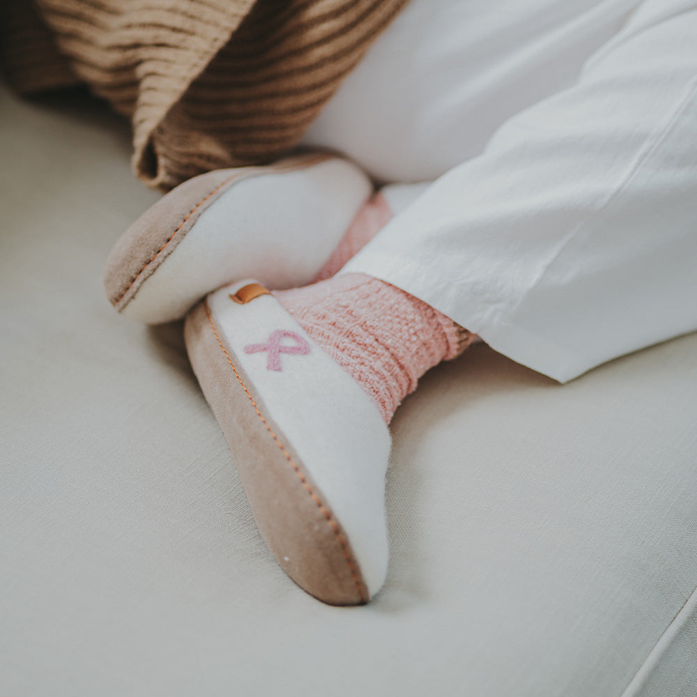 Makalu Wool Slipper | Breast Cancer Ribbon - White Mix