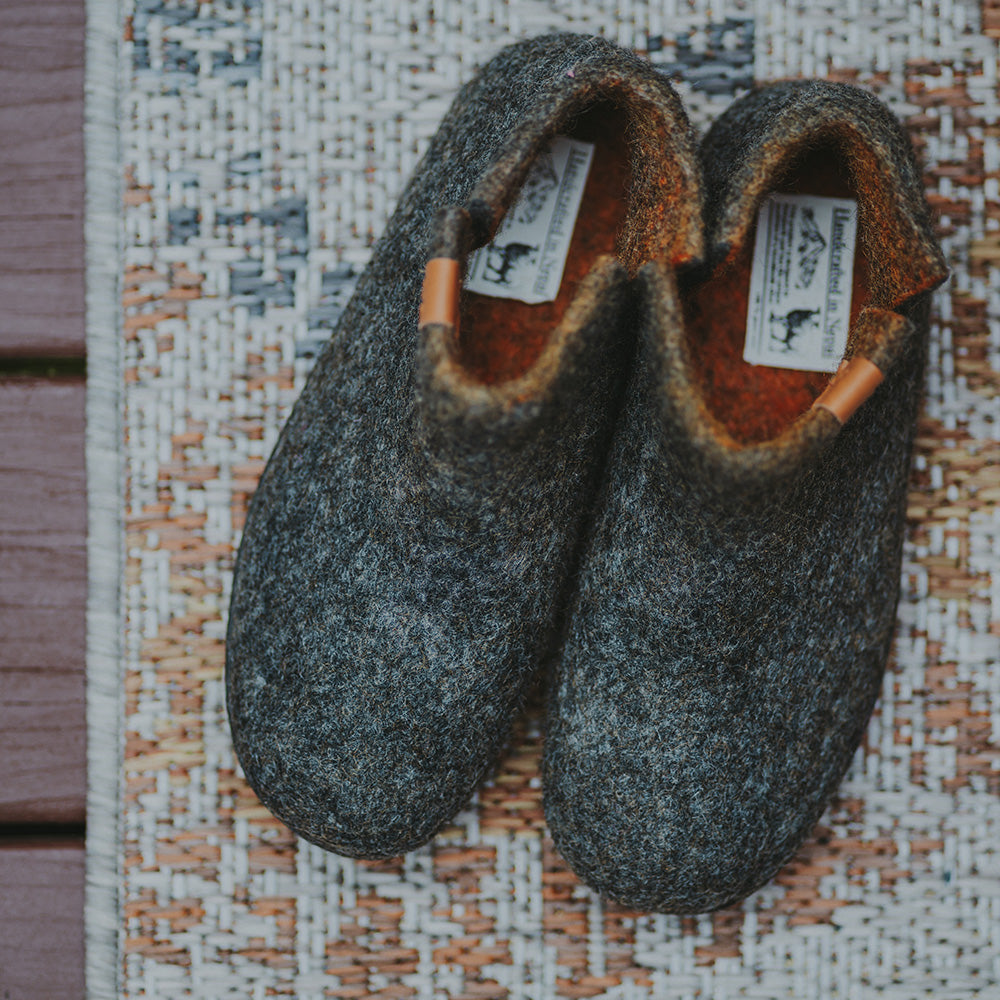 Everest Wool Slipper | Two-Tone - Charcoal / Amber