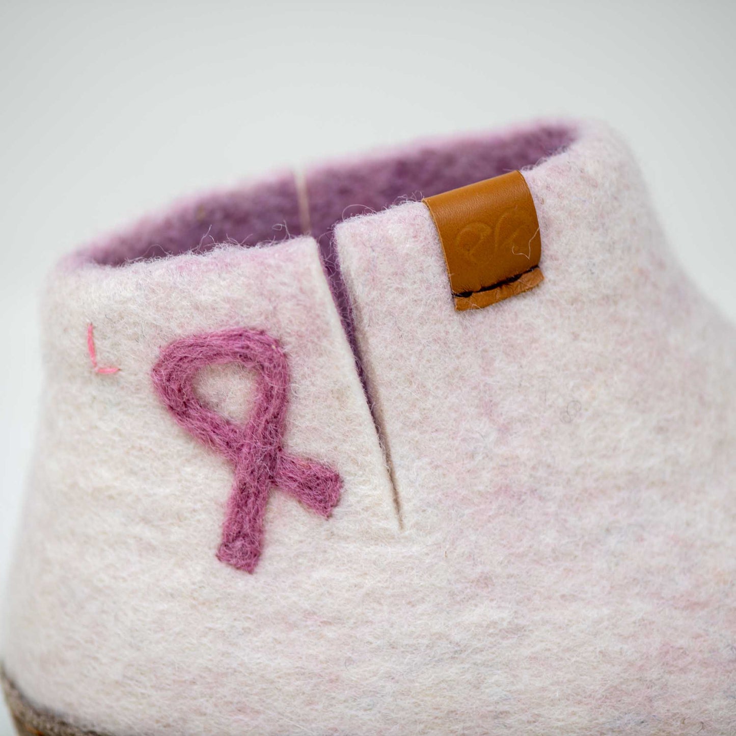 Everest Wool Slipper | Breast Cancer Ribbon - White Mix
